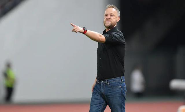 开云APP-泰国主帅对结果感到失望：面对新加坡必须取胜